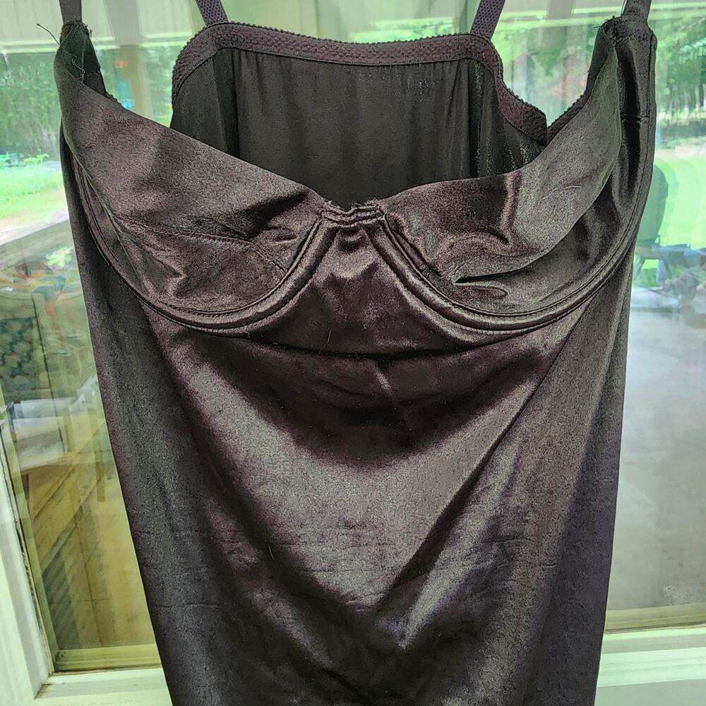 Vintage Victoria's Secret Small Black Slip/Gown Underwire Cup Adj Straps Stretch - Picture 2 of 6